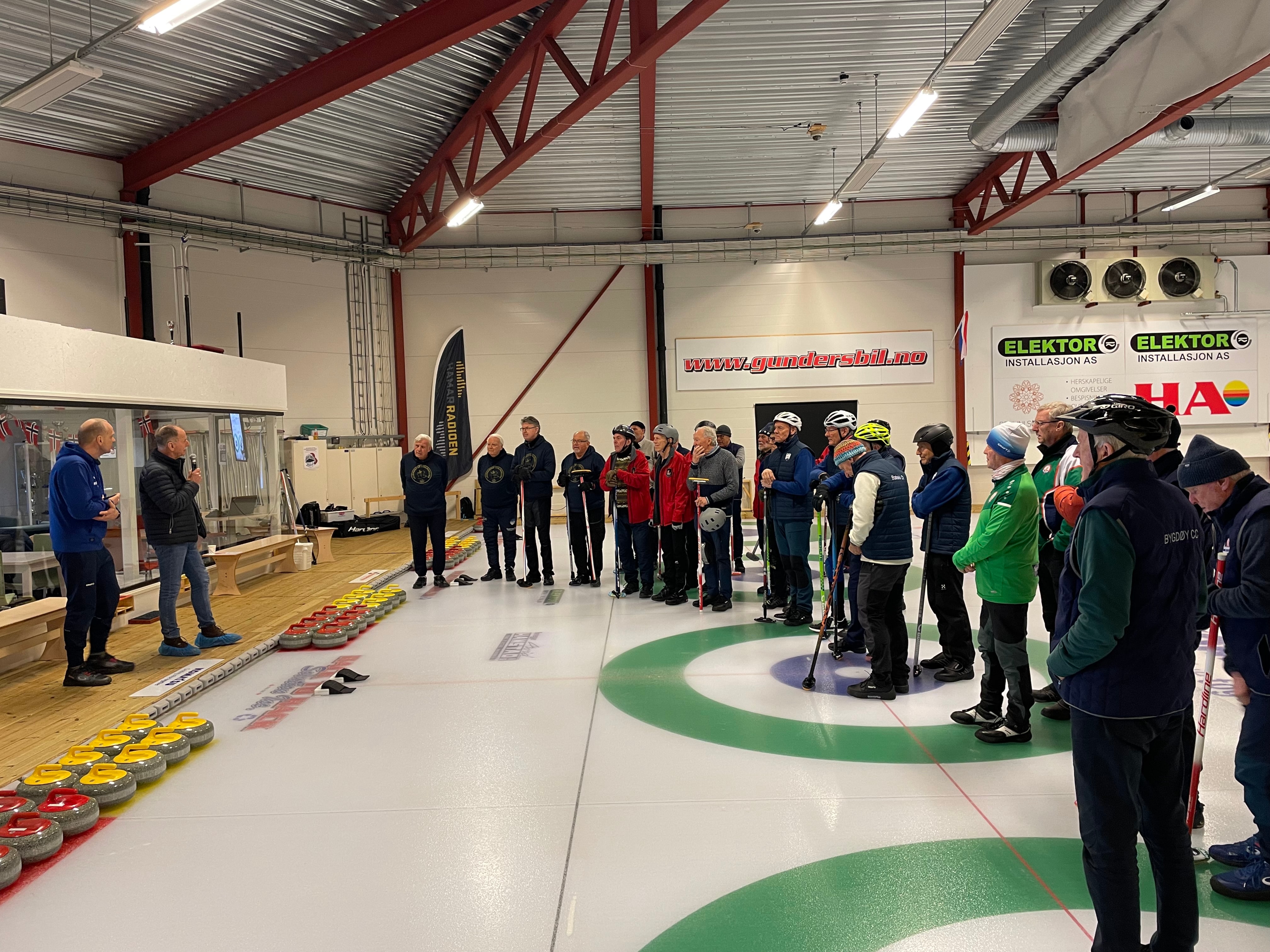 NM 65+ Stange curlinghall